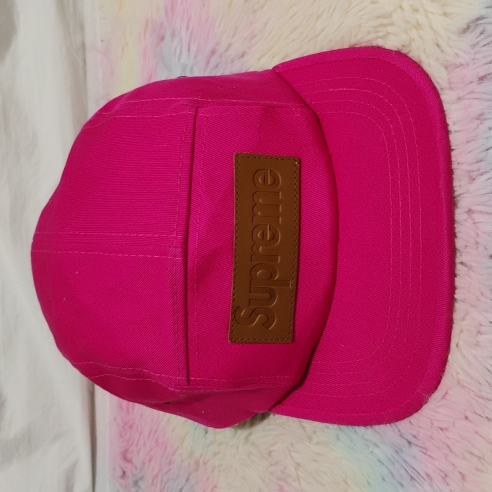 SALE! RARE Supreme Authentic Magenta Cotton Brown Leather Label Snap Closure Hat